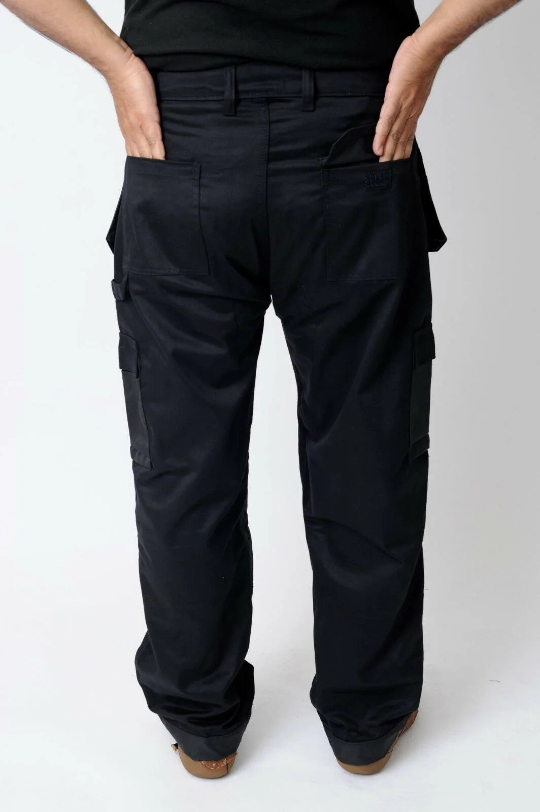 IBEX Multi Pockets Men's Combat Cargo Work Trousers with Knee Pad Pockets, Available in Beige/Khaki and Black Colours
